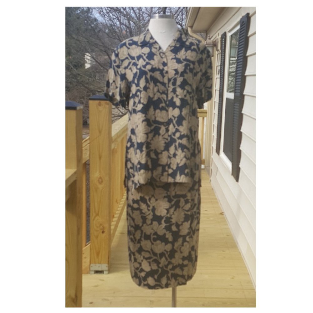 Rena Rowan Indigo 2pc Floral Skirt Set